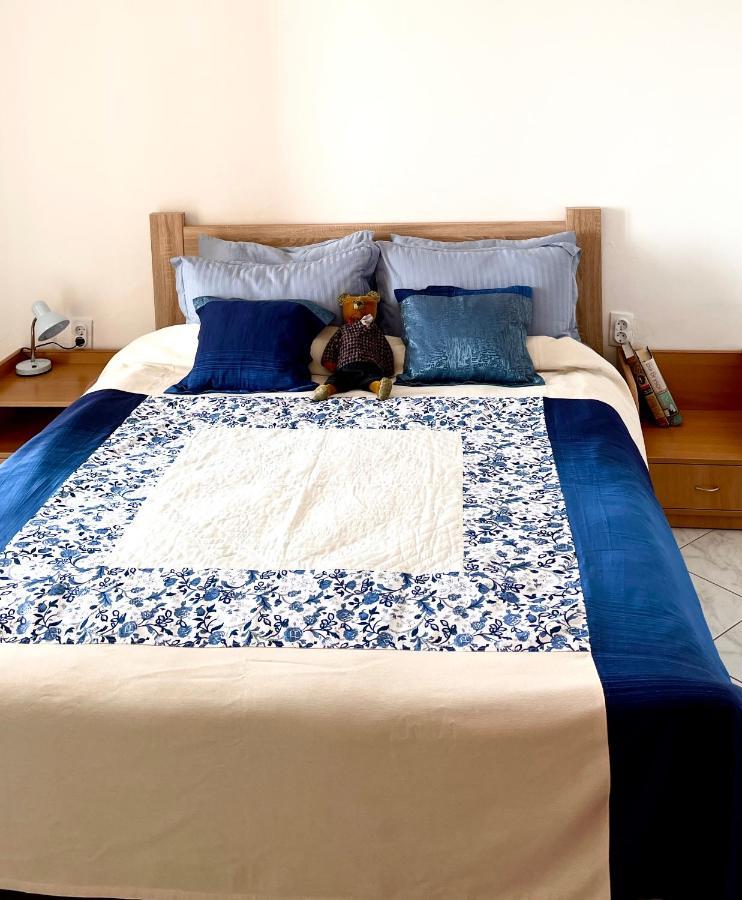 Apartments Villa Relax Petrovac エクステリア 写真