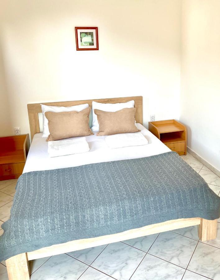 Apartments Villa Relax Petrovac エクステリア 写真