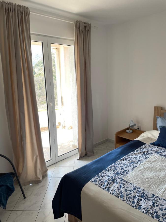 Apartments Villa Relax Petrovac エクステリア 写真