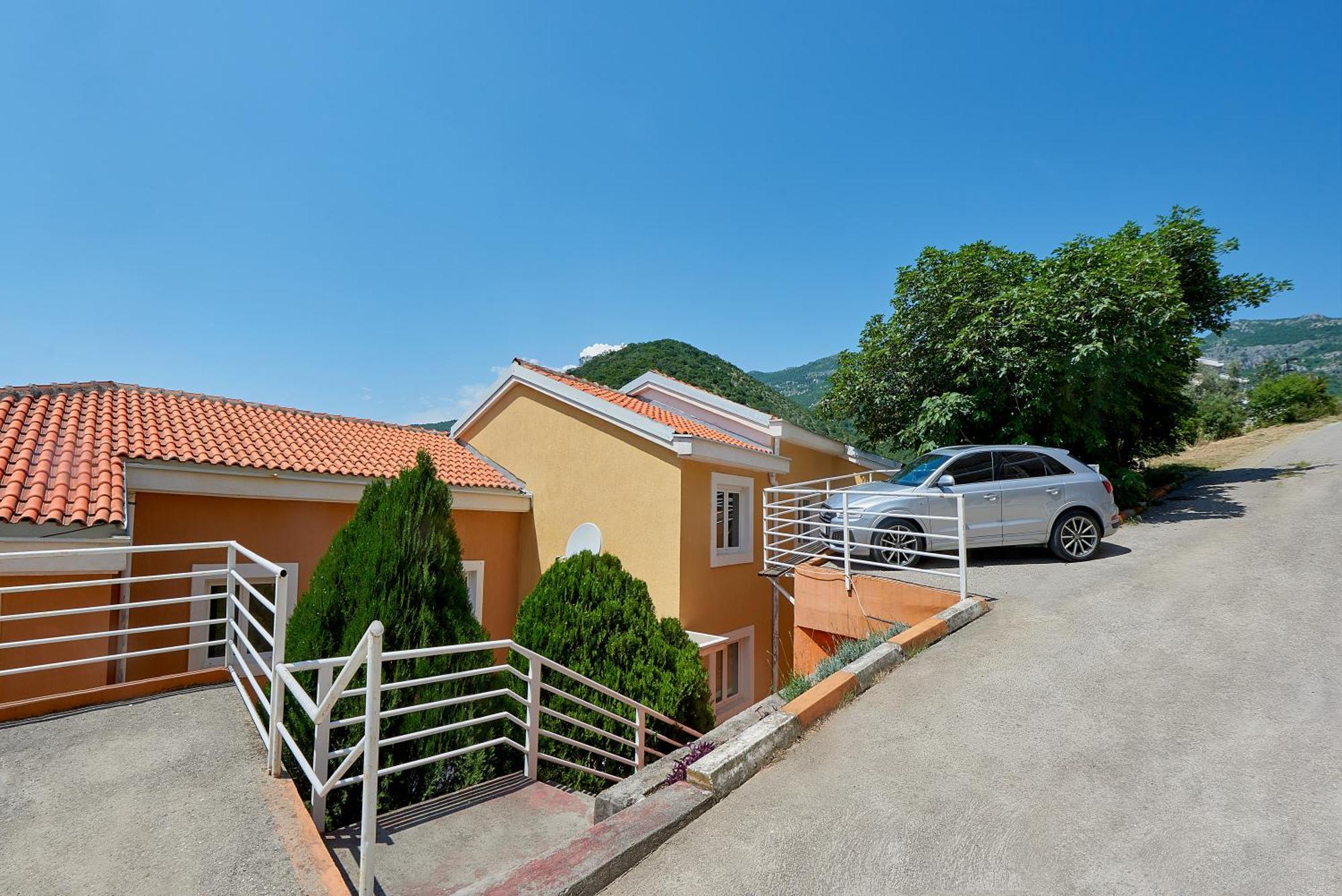 Apartments Villa Relax Petrovac エクステリア 写真