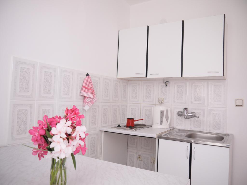 Apartments Villa Relax Petrovac エクステリア 写真